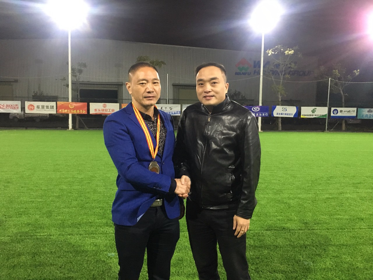 爱游戏网页版登录入口-包含奥斯纳布吕克坚韧拼搏,以智取胜足球战役的词条