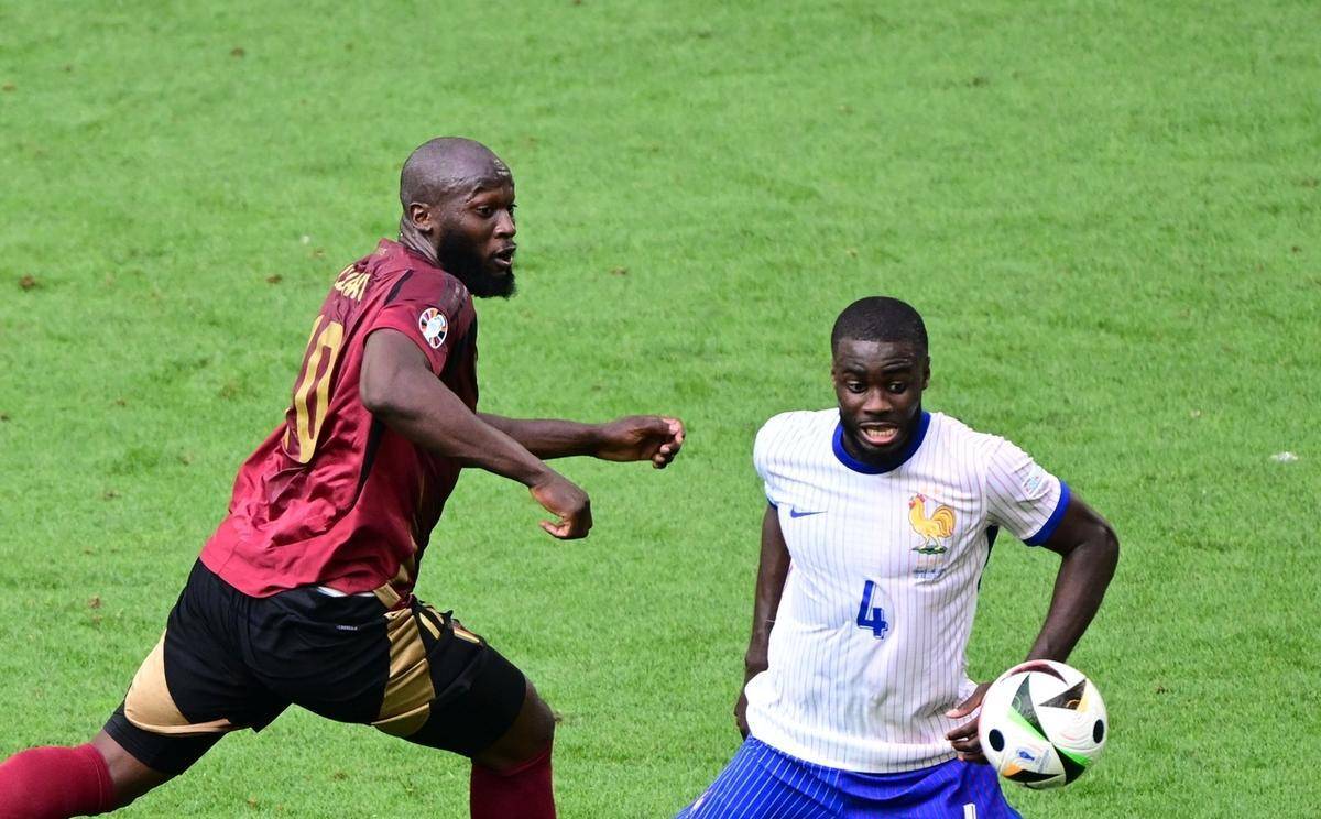 卢卡库谈未来:我会为比利时国家队和国米全力以赴,为球迷带来更多惊喜的简单介绍