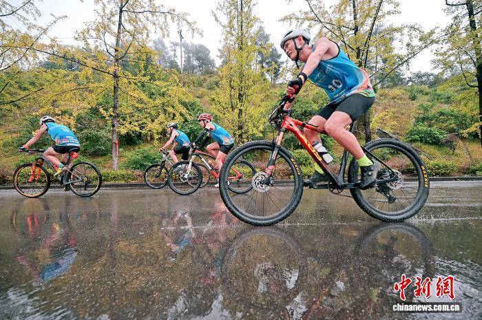 爱游戏地址-黎巴嫩队在举重比赛中斩获冠军