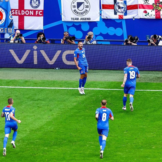 爱游戏官方-斯洛伐克逆转晋级，成功进入16强的简单介绍