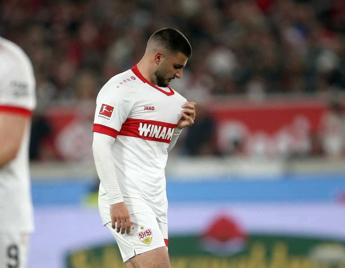 爱游戏官网-关于斯图加特前锋进球欲望强烈,积极进攻的信息