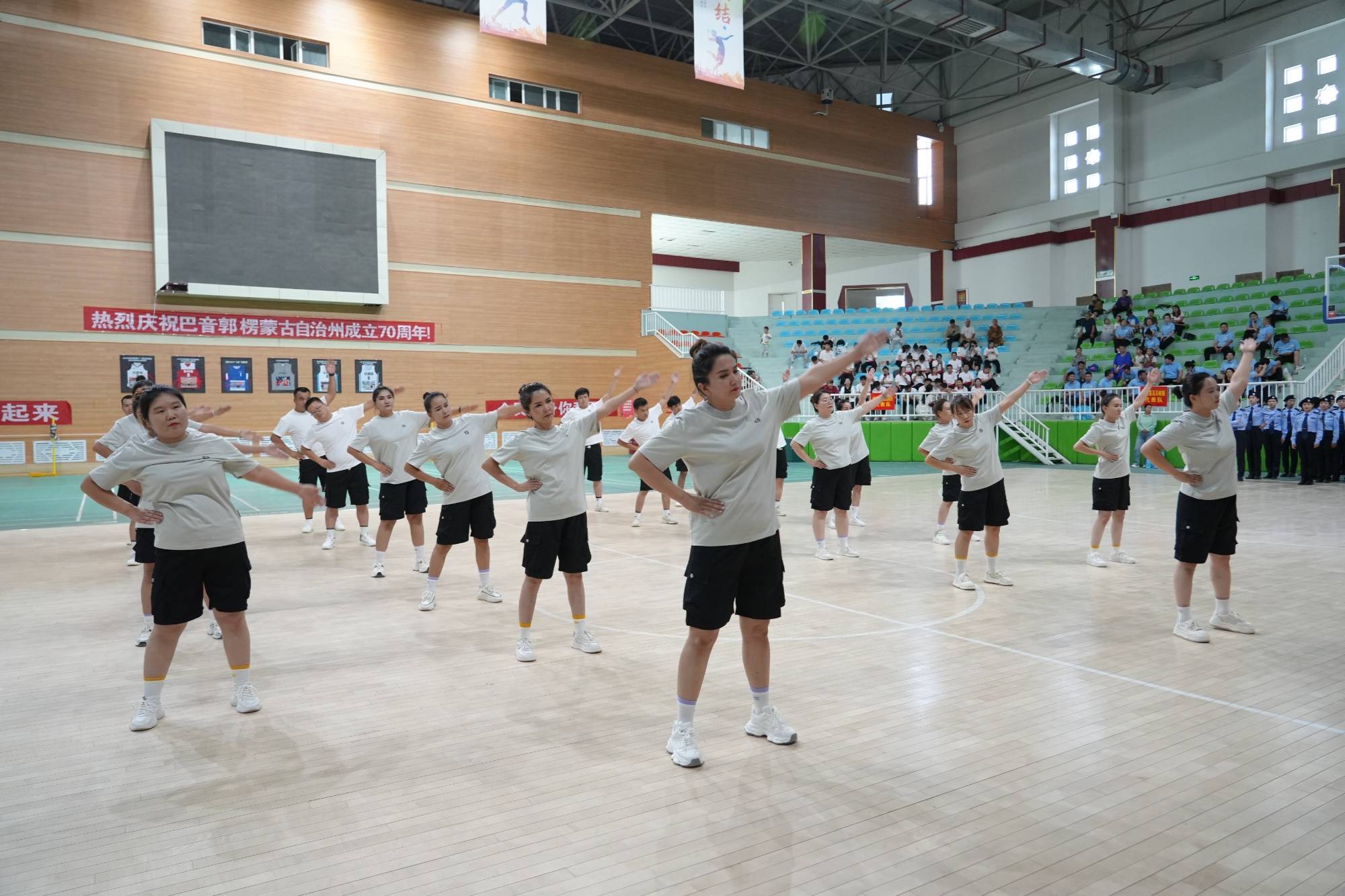 爱游戏视频-包含体操精英集体出击,团队荣耀的词条